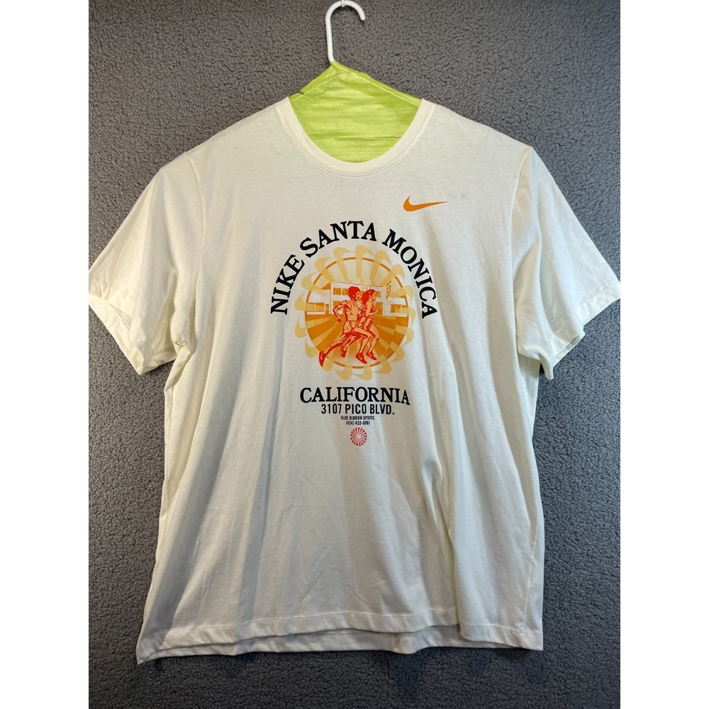 The Nike Tee NIKE  SANTA MONICA Men's‎ XXL Dri-Fit T-Shirt Casual